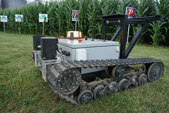 ‘Maybe use a co-bot until the robot is truly autonomous’