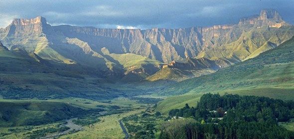 South Africa: new Drakensberg nature reserve will protect ancient rock art, wildlife, livelihoods, grasslands and water