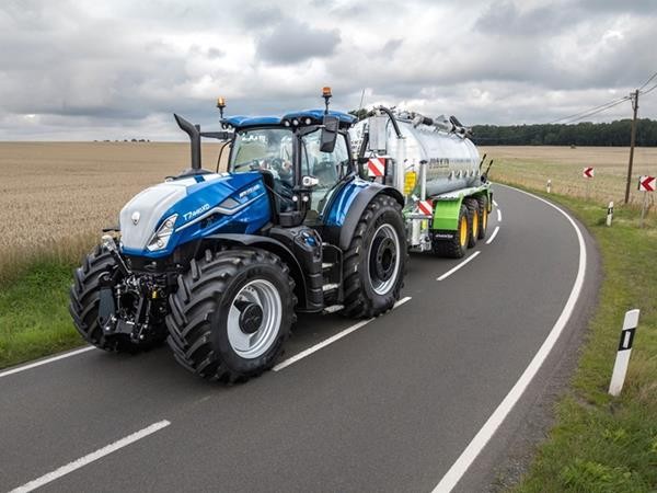 The Future of Large Tractors and Machinery in Farming and Agriculture