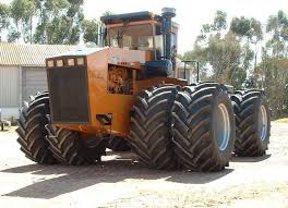 Die ACO trekker van die Vrystaatse Vlaktes- Suid Afrika 